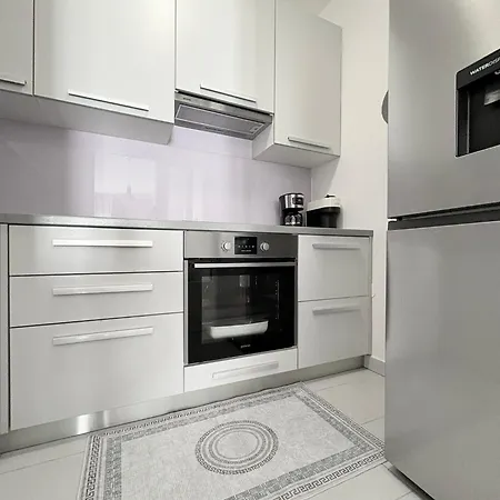 아파트 Lume Citypad Parking Included 자다르